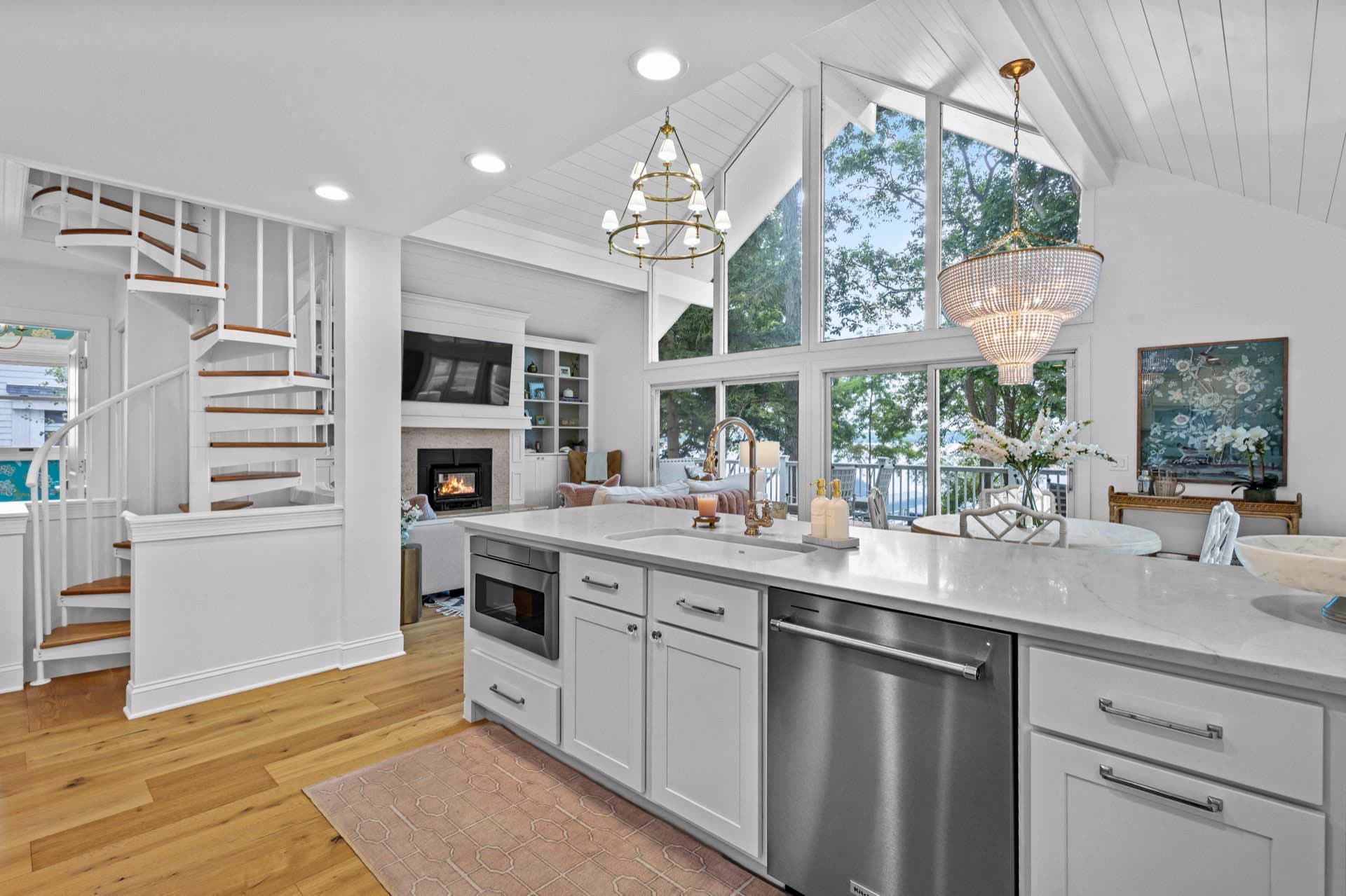 Lakehouse Kitchen & Fireplace